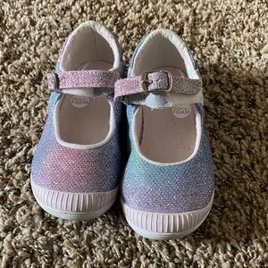 Toddler girl shoe. Size 9.5 wide